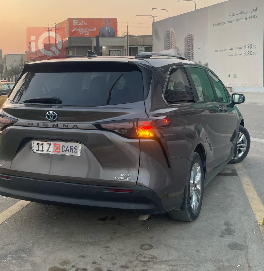 تۆیۆتا سیانا